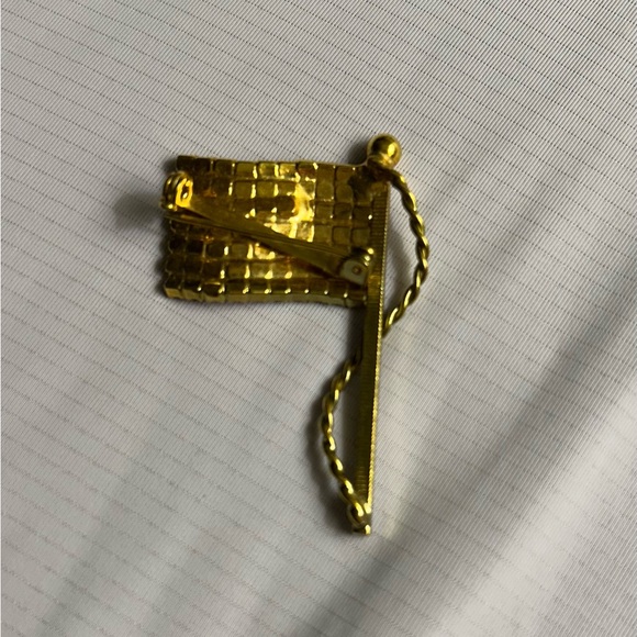 Patriotic Vintage Flag Pin - Picture 2 of 3